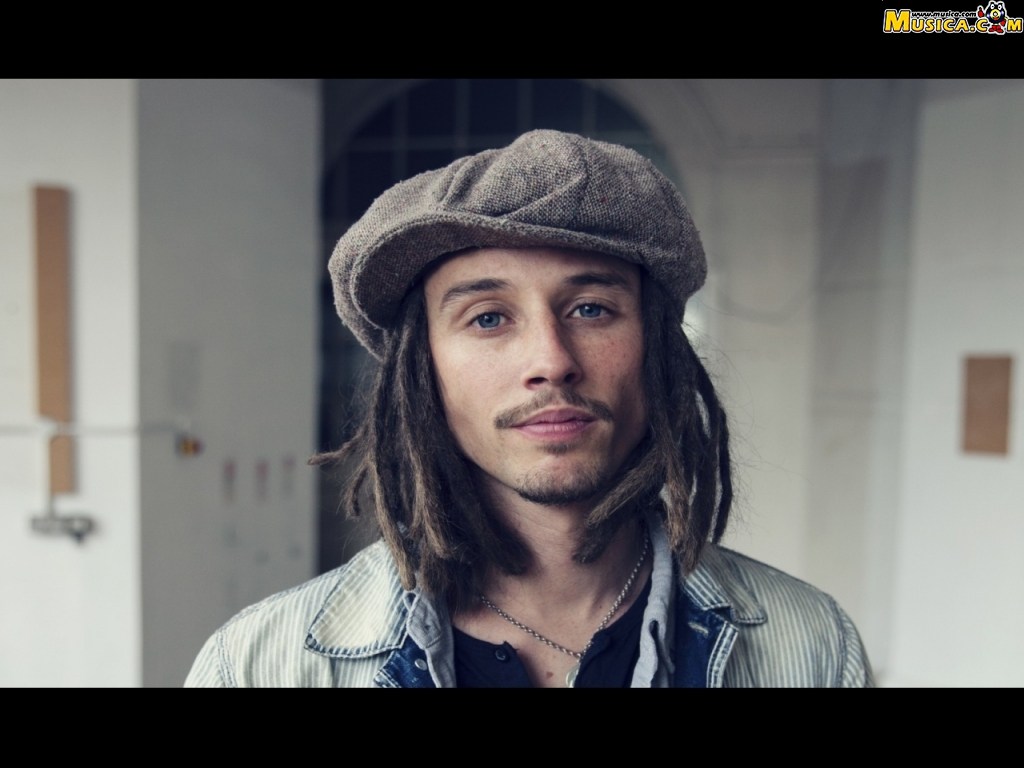 Fondo de pantalla de JP Cooper