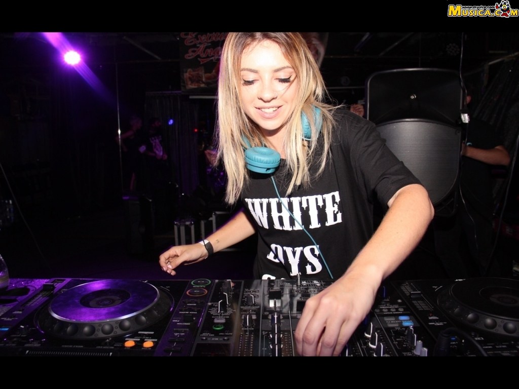 Fondo de pantalla de Alison Wonderland