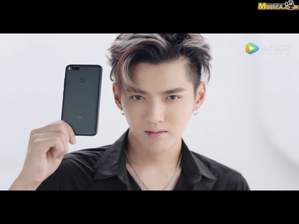 Fondo de pantalla de Kris Wu