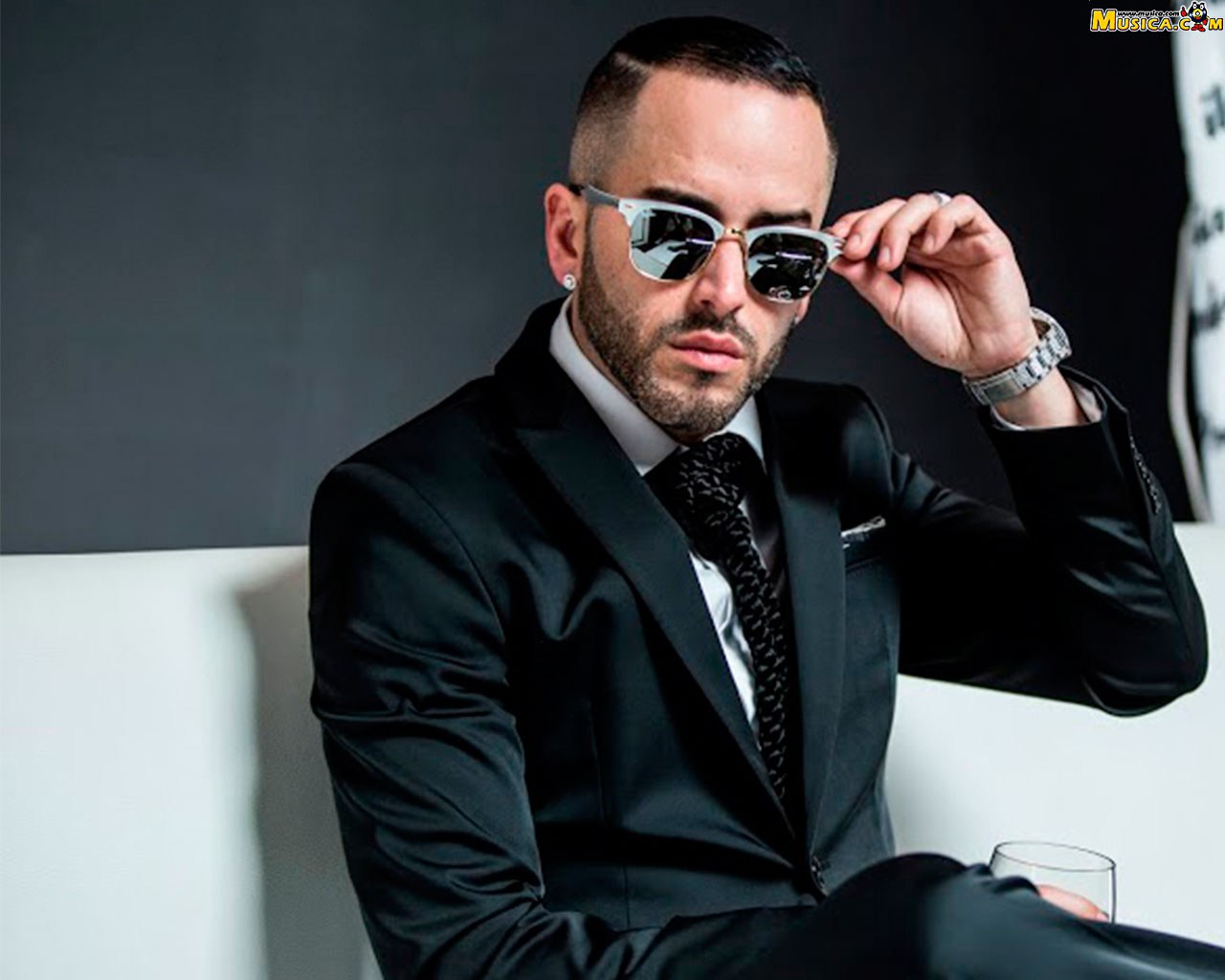 Fondo de pantalla de Yandel