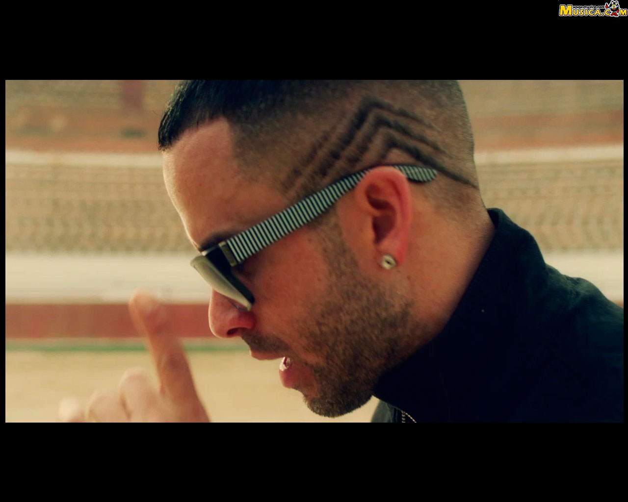 Fondo de pantalla de Yandel