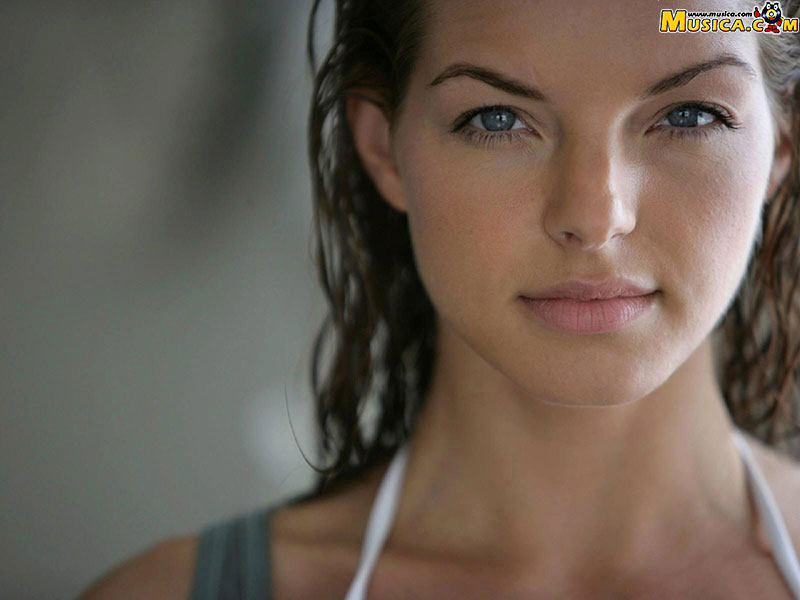 Fondo de pantalla de Yvonne Catterfeld