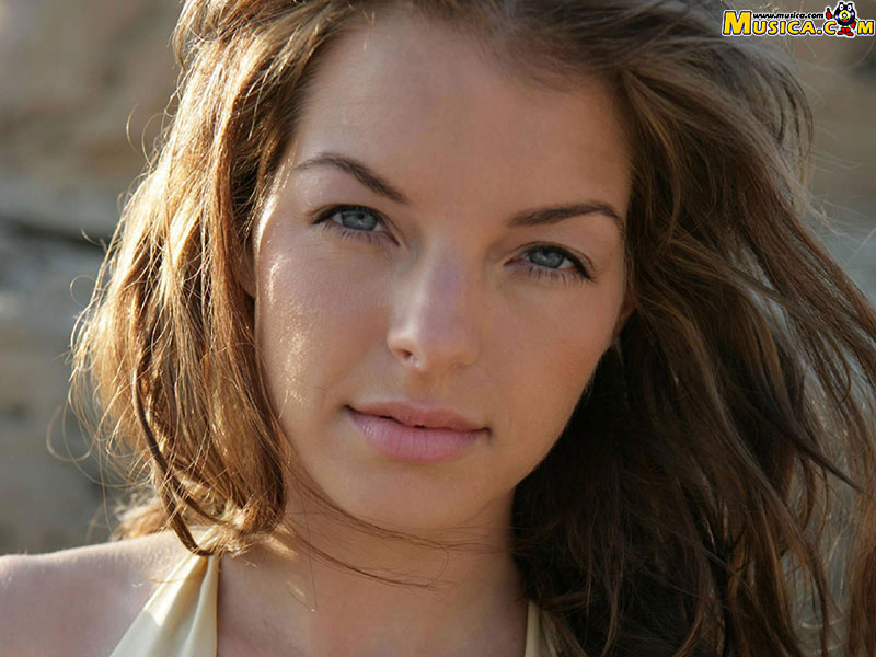 Fondo de pantalla de Yvonne Catterfeld