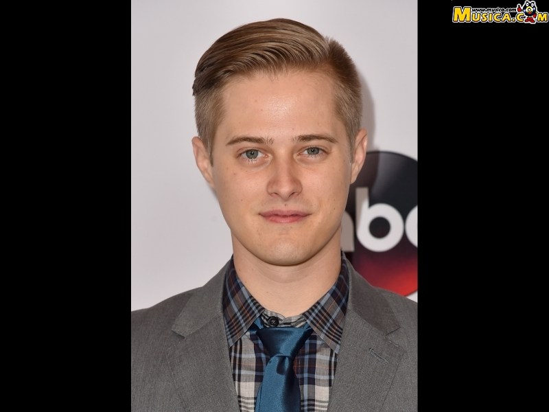 Fondo de pantalla de Lucas Grabeel