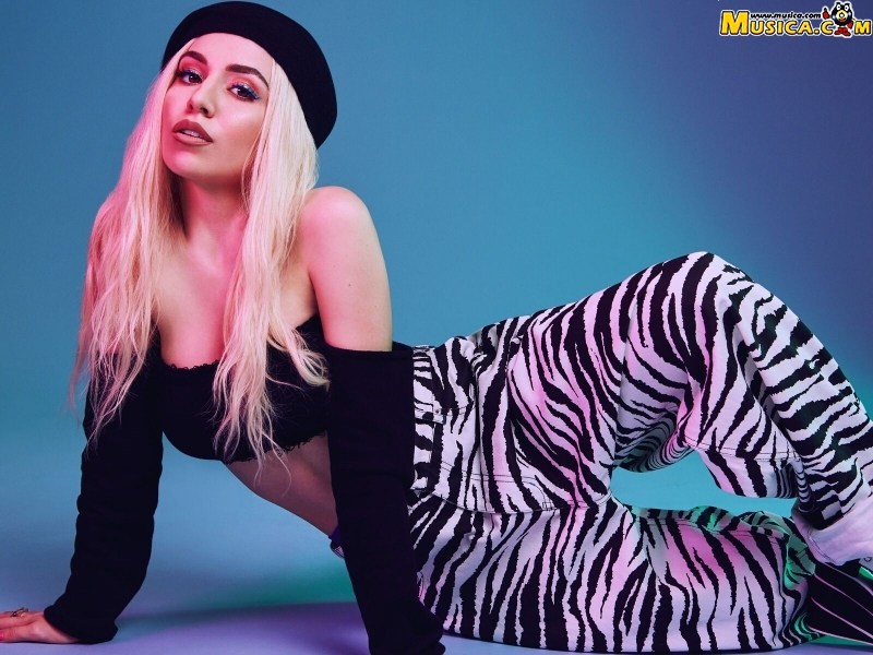 Fondo de pantalla de Ava Max