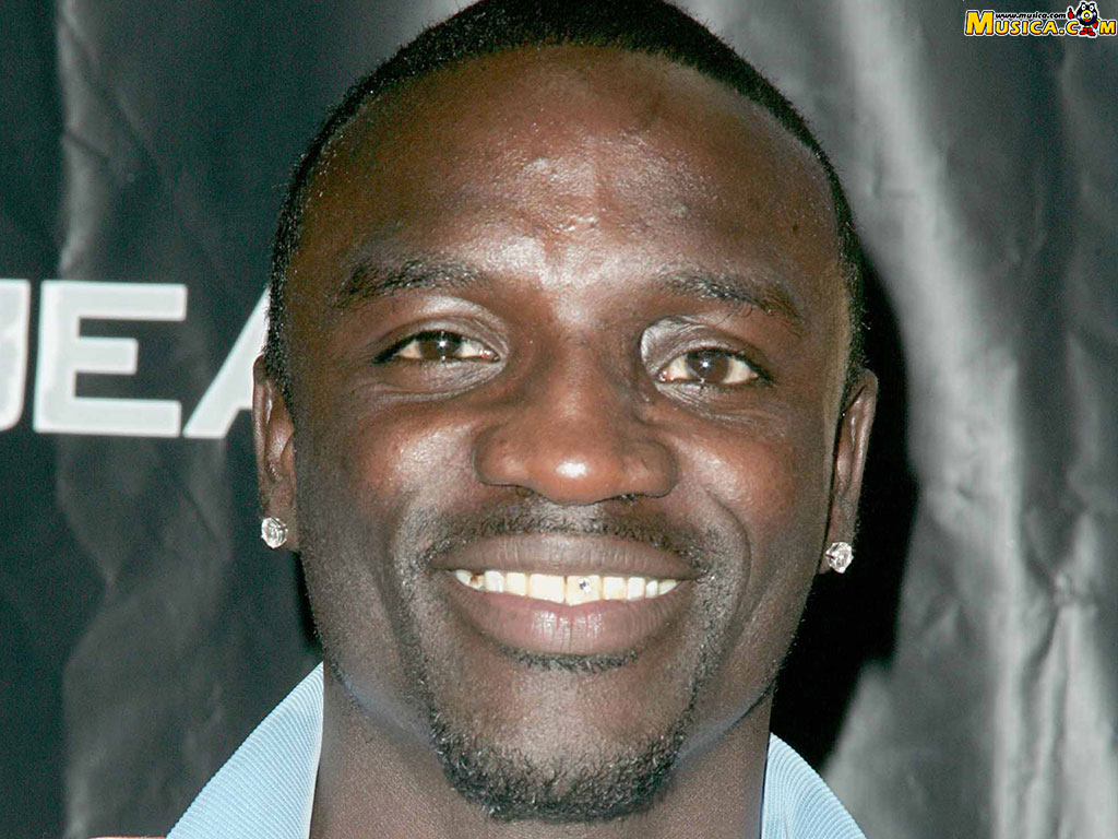 Fondo de pantalla de Akon