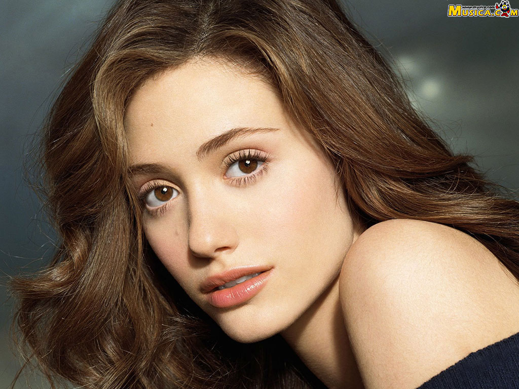 Fondo de pantalla de Emmy Rossum