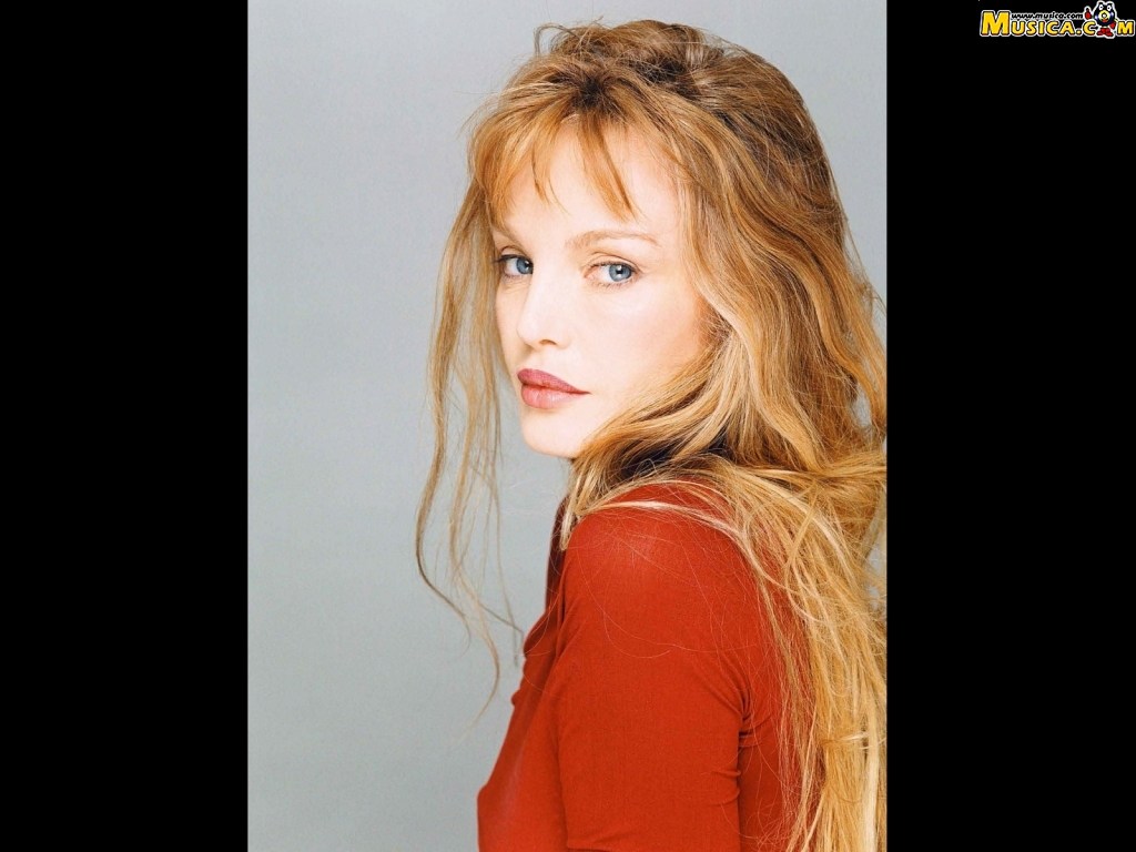 Fondo de pantalla de Arielle Dombasle