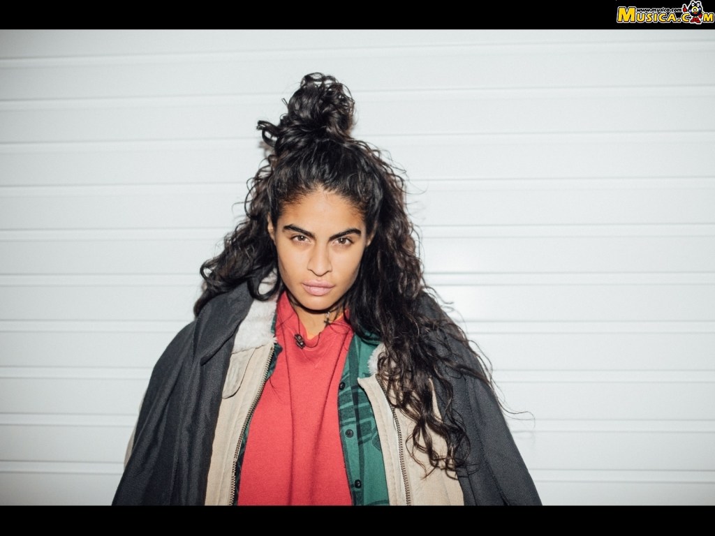 Fondo de pantalla de Jessie Reyez