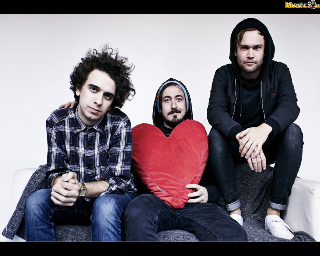 Fondo de pantalla de The Midnight Beast