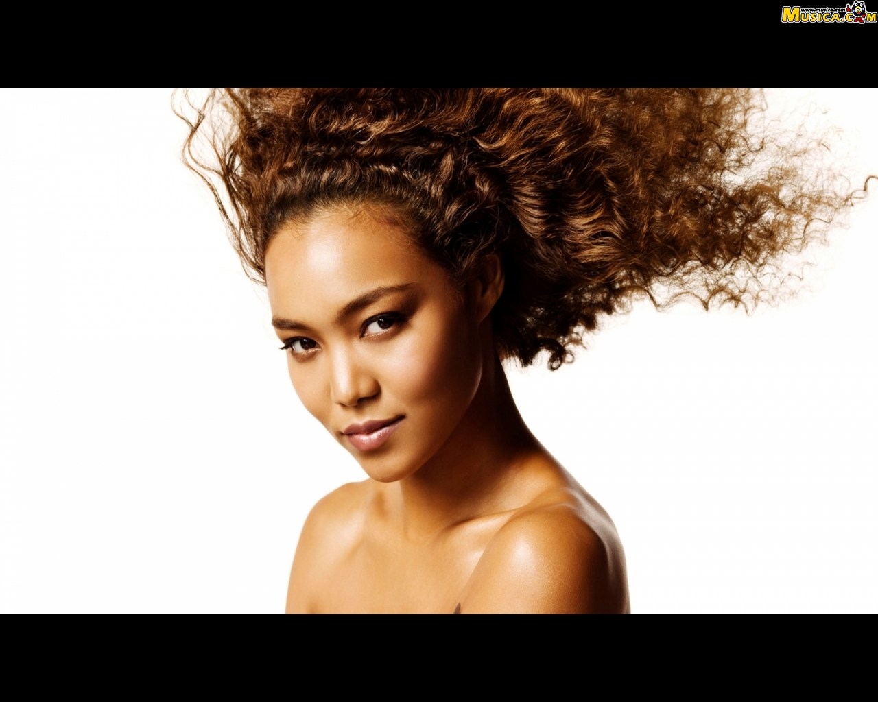 Fondo de pantalla de Crystal Kay