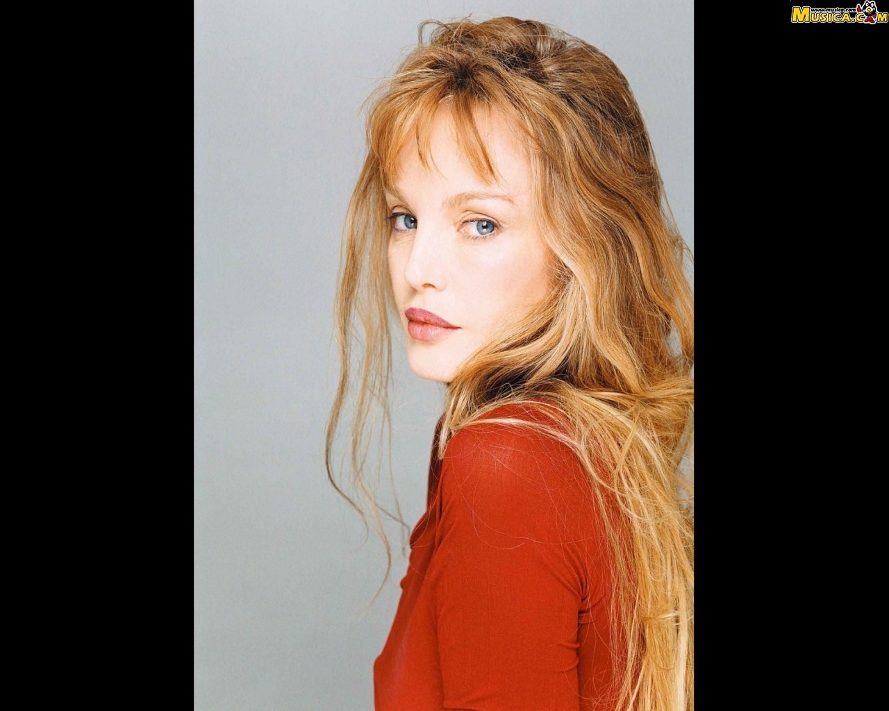 Fondo de pantalla de Arielle Dombasle