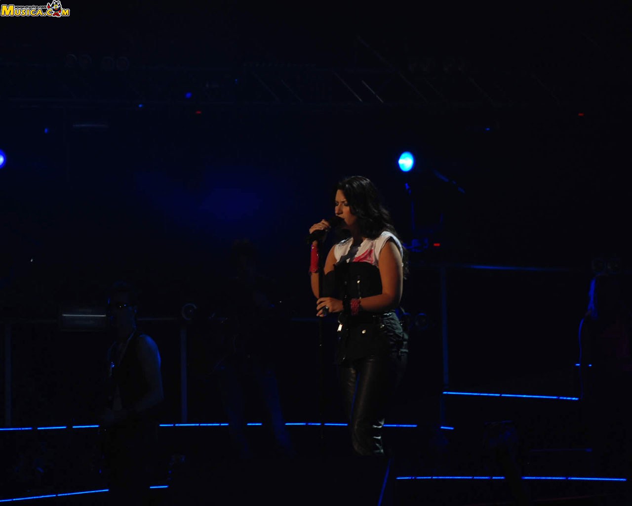 Fondo de pantalla de Laura Pausini