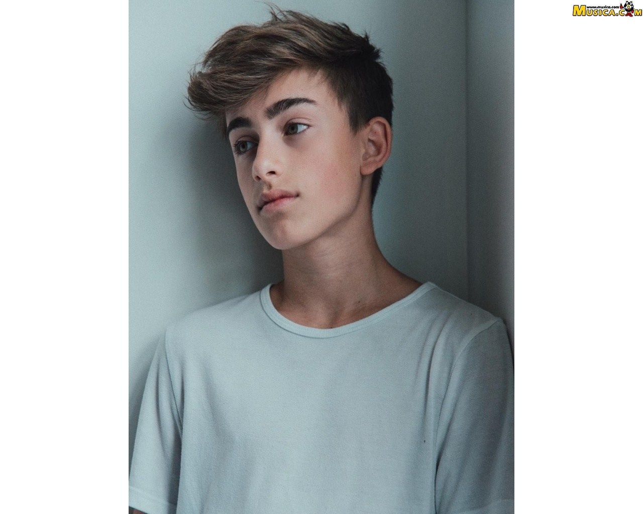 Fondo de pantalla de Johnny Orlando