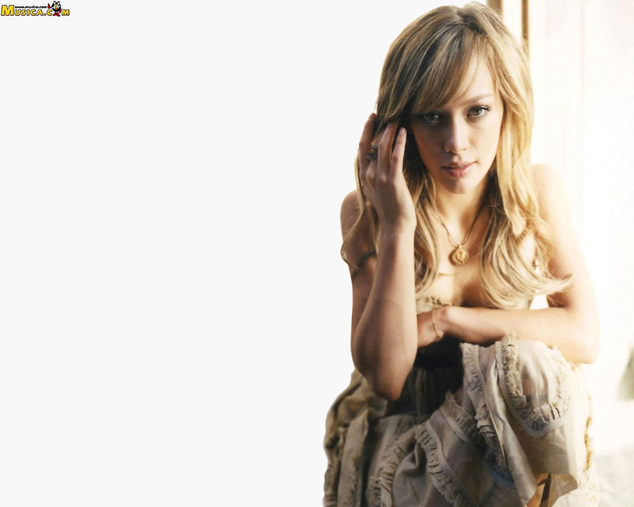 Fondo de pantalla de Hilary Duff