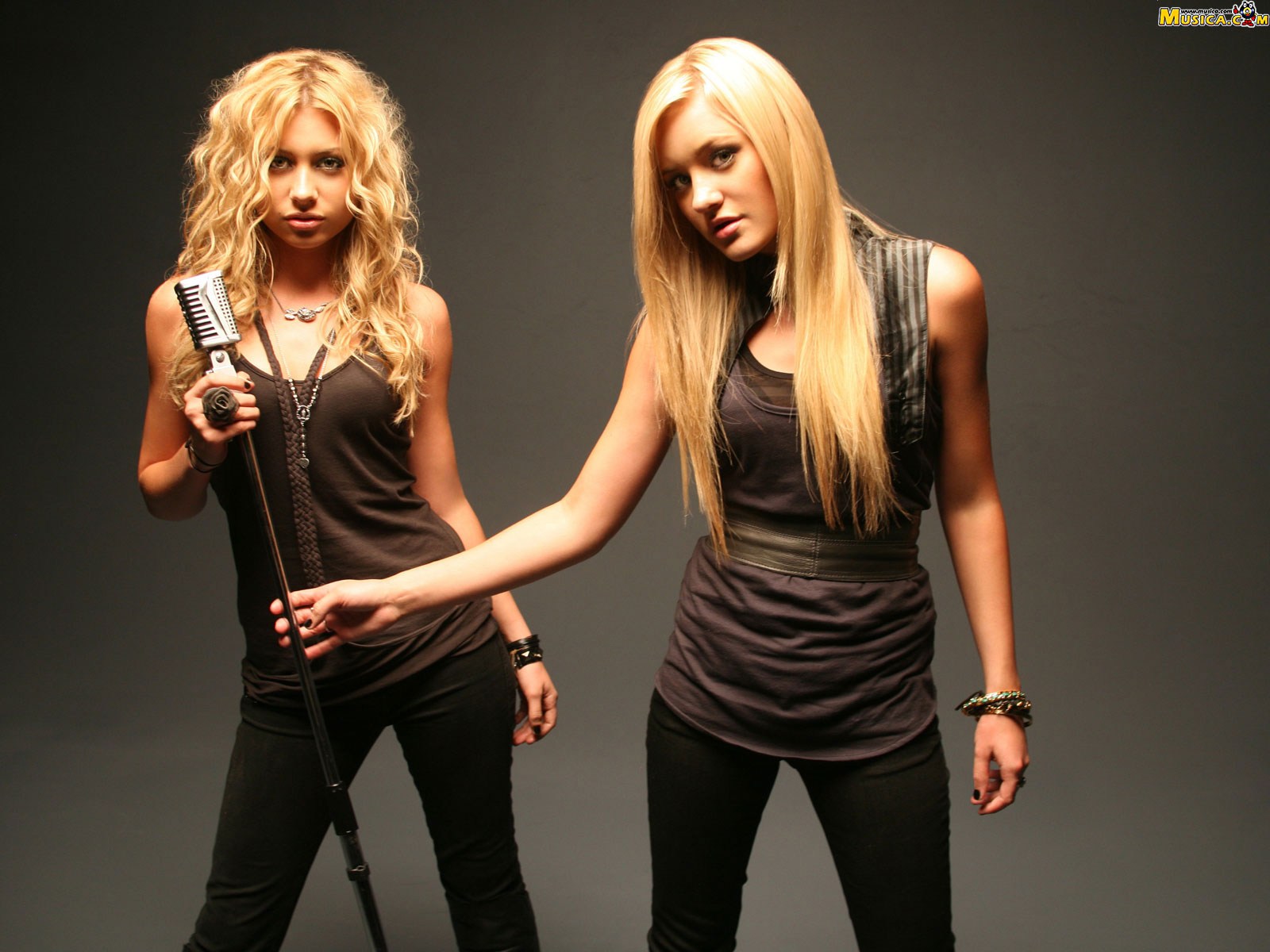 Fondo de pantalla de Aly & AJ
