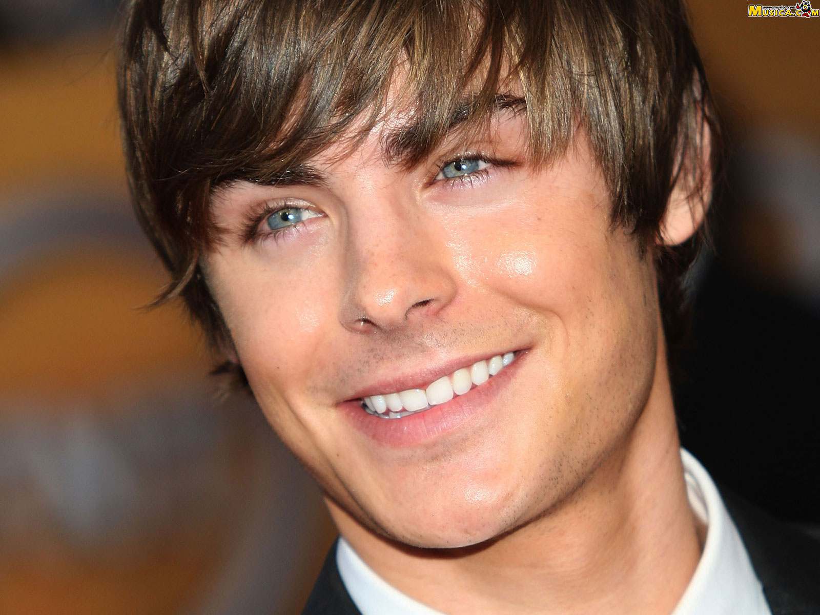 Fondo de pantalla de Zac Efron