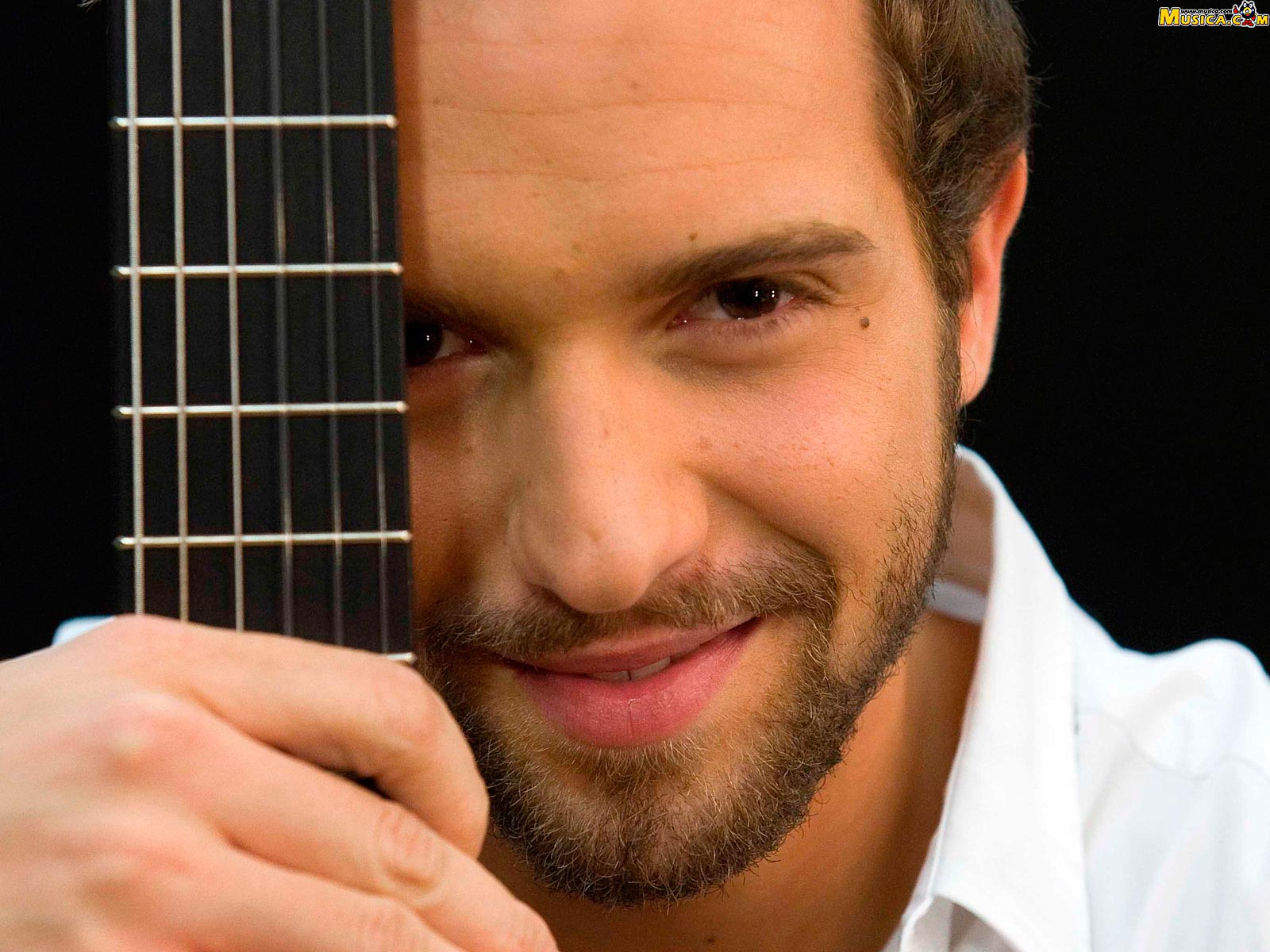 Fondo de pantalla de Pablo Alborán