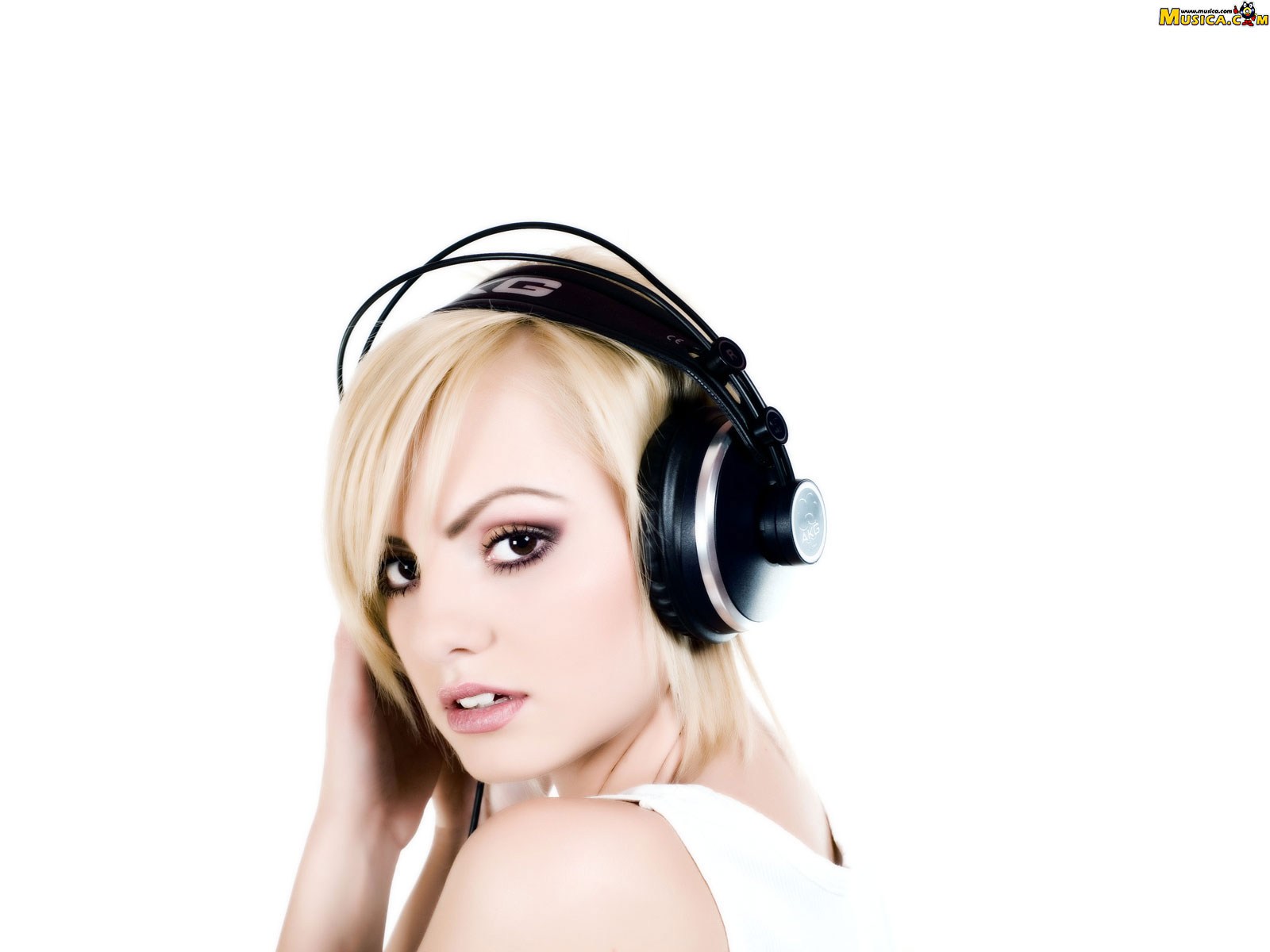 Fondo de pantalla de Alexandra Stan