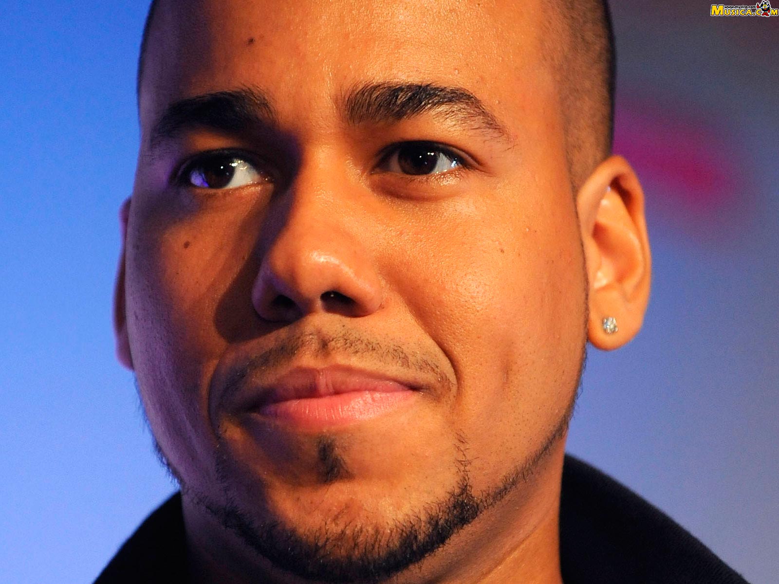Fondo de pantalla de Anthony Romeo Santos