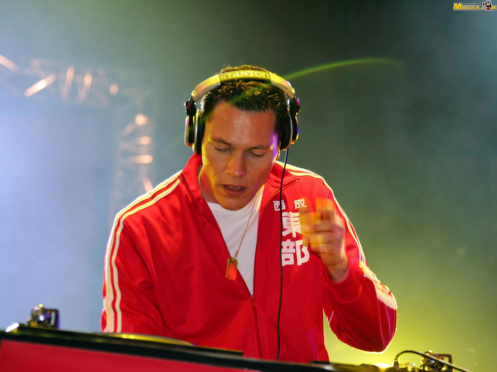 Fondo de pantalla de DJ Tiesto
